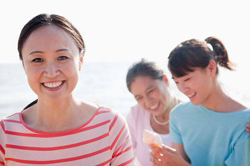 A group of women discussing what perimenopause entails