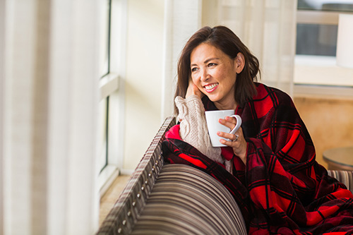 woman-sitting-couch