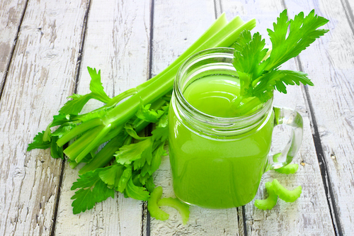 Celery juice contains healthy vitamins and minerals but lacks fiber