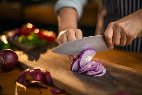 Foods to strengthen bones include onions