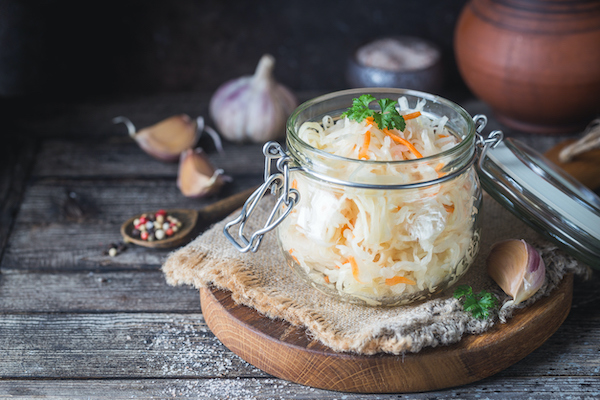 How to make lacto-fermented sauerkraut